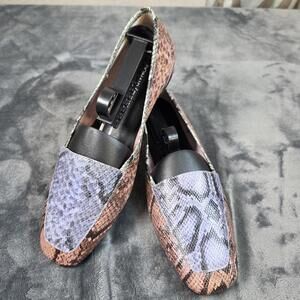 Donald Pliner Loafers Leather Rosy Python Size 8M
